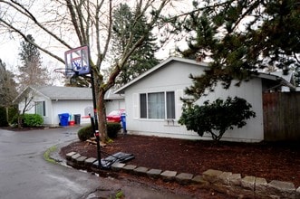 Battlecreek Apartments in Salem, OR - Building Photo - Building Photo
