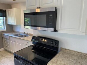 49 Orange Park Blvd in Lake Wales, FL - Building Photo - Building Photo