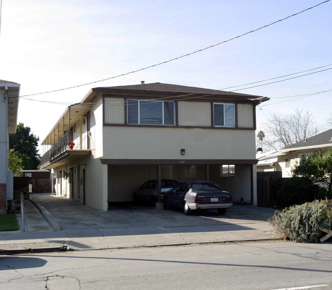 1061 S Almaden Ave in San Jose, CA - Building Photo - Building Photo