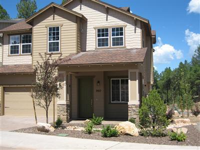 960 E Sterling Ln in Flagstaff, AZ - Building Photo