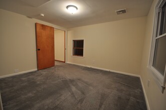 32 Weaver St in Greenwich, CT - Building Photo - Building Photo