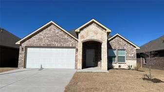 608 Hardaway Ln, Unit 2-2E in Greenville, TX - Building Photo