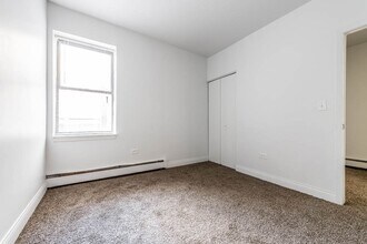 5100-04 W Madison St Chicago, IL 60644 in Chicago, IL - Building Photo - Building Photo