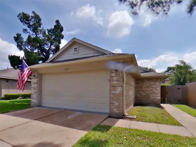 property at 13822 Cantwell Dr