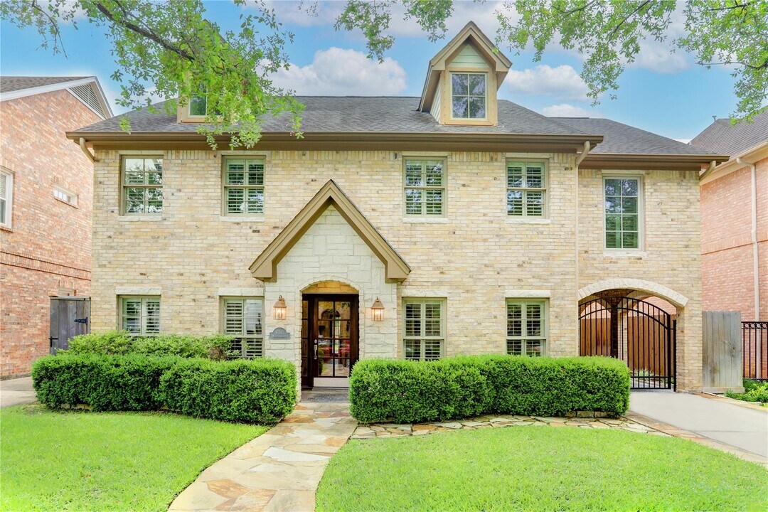 6341 Mercer St in Houston, TX - Building Photo