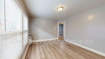 694 Sycamore St in Oakland, CA - Building Photo