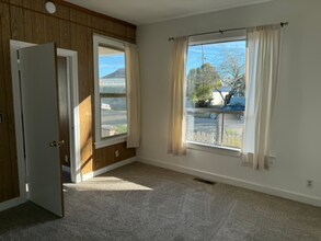 16 West St in Petaluma, CA - Building Photo - Building Photo