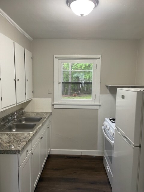 1360 S Arch Ave in Alliance, OH - Building Photo