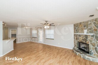 1245 Gerry Rd SW in Palm Bay, FL - Foto de edificio - Building Photo