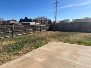 6119 35th St in Lubbock, TX - Building Photo - Building Photo