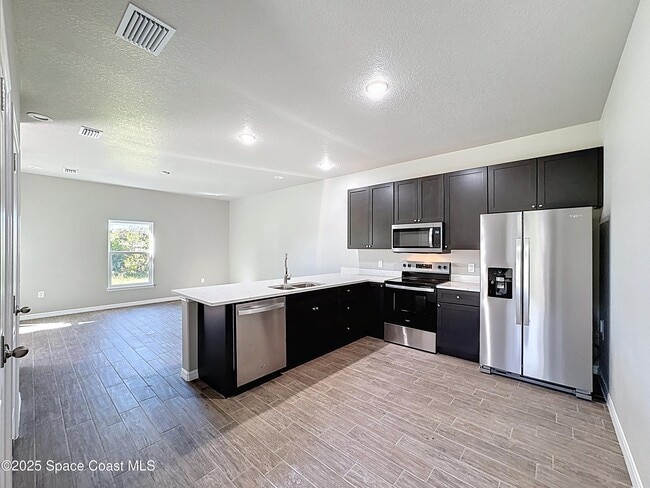 532 L M Davey Ln in Titusville, FL - Building Photo - Building Photo