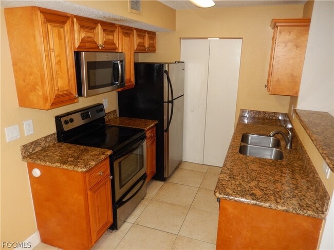 property at 12560 Equestrian Cir