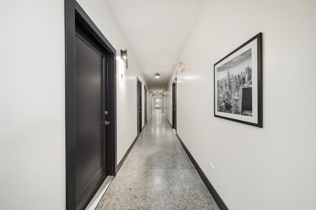 4015 Prairie Ave in Brookfield, IL - Foto de edificio - Building Photo