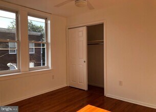 1900 W Girard Ave in Philadelphia, PA - Building Photo - Building Photo