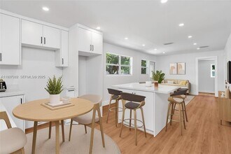 1046 Jann Ave in Opa Locka, FL - Building Photo - Building Photo