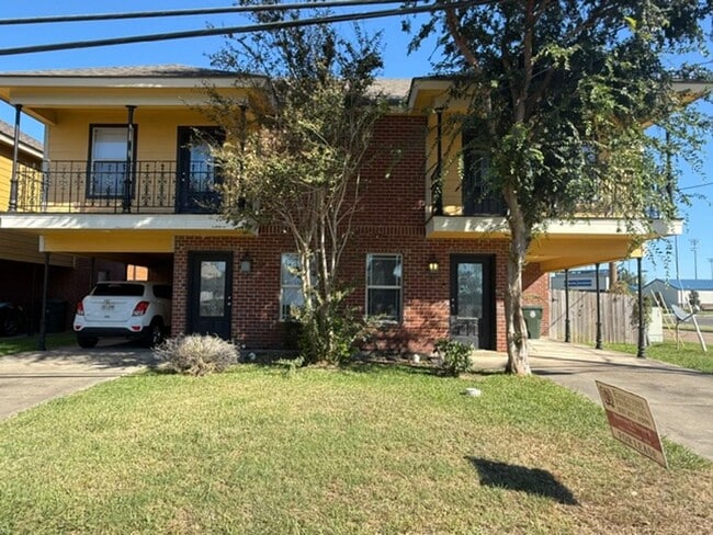 369 E Sale Rd