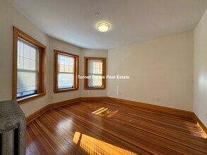 145 Hillside St, Unit 2 in Boston, MA - Building Photo - Building Photo