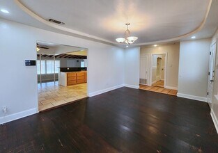 504 Holmsley Ave in Midland, TX - Building Photo - Building Photo