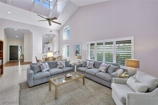 202 Bears Paw Trail in Naples, FL - Building Photo