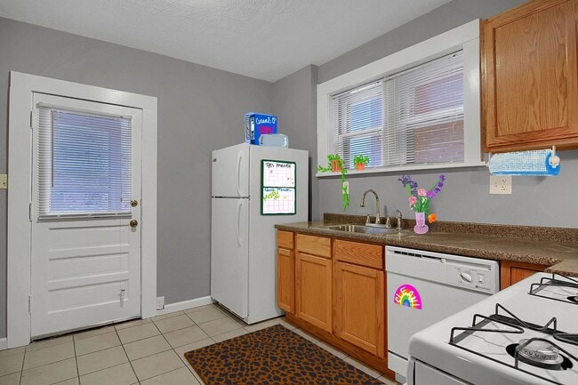 property at 3952 Potomac St