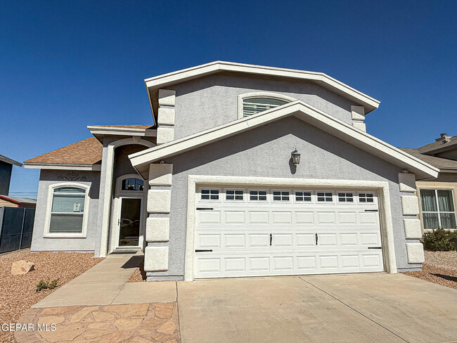 13285 Walker Post Ave in El Paso, TX - Building Photo - Building Photo