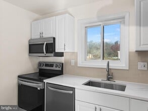 10100 Le Fevre Dr in Rosaryville, MD - Building Photo - Building Photo