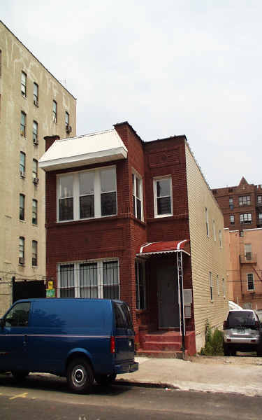 53 W 175th St in Bronx, NY - Building Photo