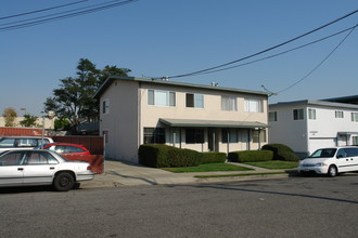 115 Santa Helena Ave in Millbrae, CA - Building Photo - Building Photo