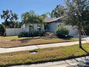 2870 Dolores Home Ave in Valrico, FL - Building Photo - Building Photo