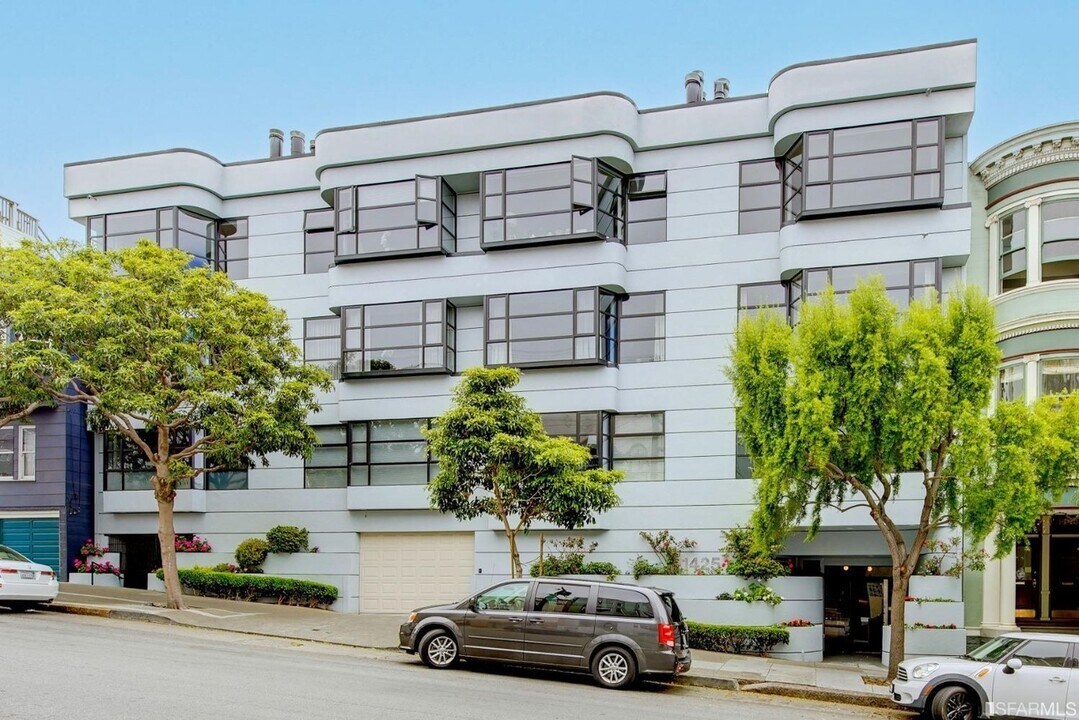 1425 Vallejo St, Unit 306 in San Francisco, CA - Building Photo