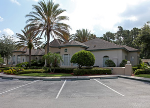 Crest At Waterford Lakes in Orlando, FL - Building Photo - Building Photo