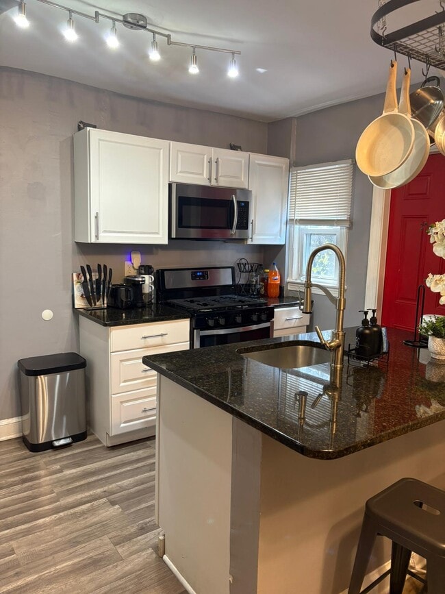 property at 127 Wilmington Pl SE