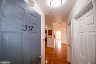 1337 Waterford Dr in Edison, NJ - Building Photo - Building Photo