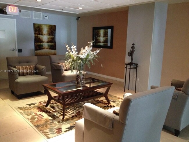 145 SE 25th Rd in Miami, FL - Building Photo - Building Photo