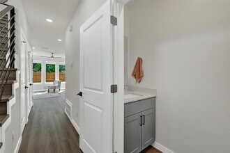 104 Creekside Trail in Kyle, TX - Building Photo - Building Photo