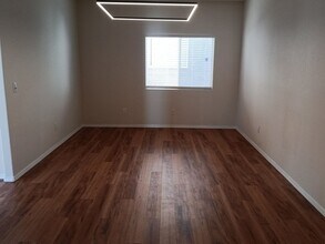 1051 Marapi St NW in Albuquerque, NM - Building Photo - Building Photo