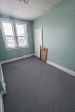 1330 Locust St in Dubuque, IA - Building Photo - Building Photo