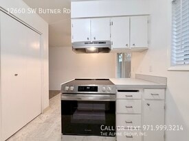 12660 SW Butner Rd in Beaverton, OR - Building Photo