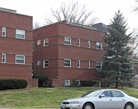 Ludlow 922-926 in Cincinnati, OH - Building Photo - Building Photo