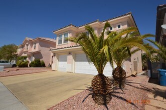 8878 W Katie Ave in Las Vegas, NV - Building Photo - Building Photo