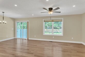 96-98 Royal Ln in Agawam, MA - Building Photo - Building Photo