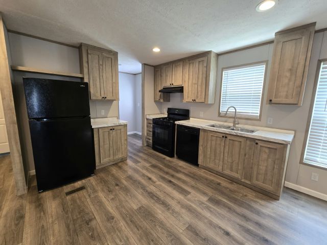 property at 1325 Wenlon Dr