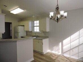 372 Mizzen Ln in Pensacola, FL - Building Photo - Building Photo