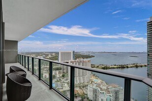 501 NE 31st St in Miami, FL - Building Photo