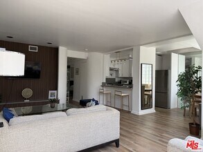 39 Westminster Ave in Los Angeles, CA - Building Photo - Building Photo