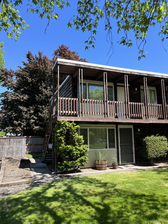 1043 SW Western Blvd, Unit 1043 SW Western Blvd in Corvallis, OR - Building Photo
