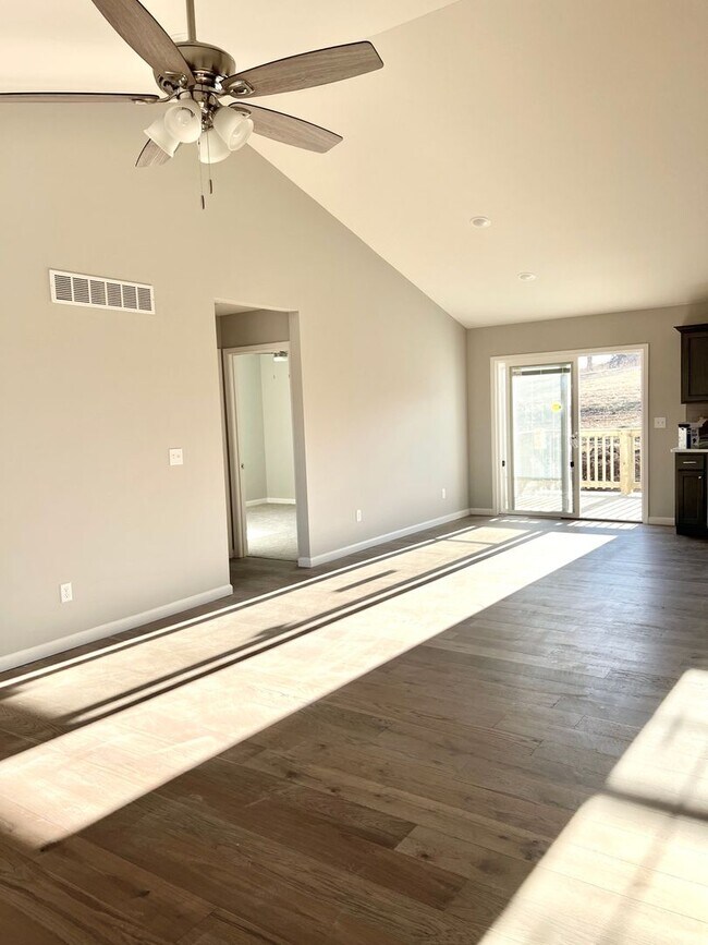 1018 Lakeway Dr in Labadie, MO - Building Photo - Building Photo