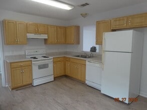 552 Brock Ave in Crestview, FL - Building Photo - Building Photo