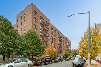 411 E 26th St in Brooklyn, NY - Building Photo - Building Photo