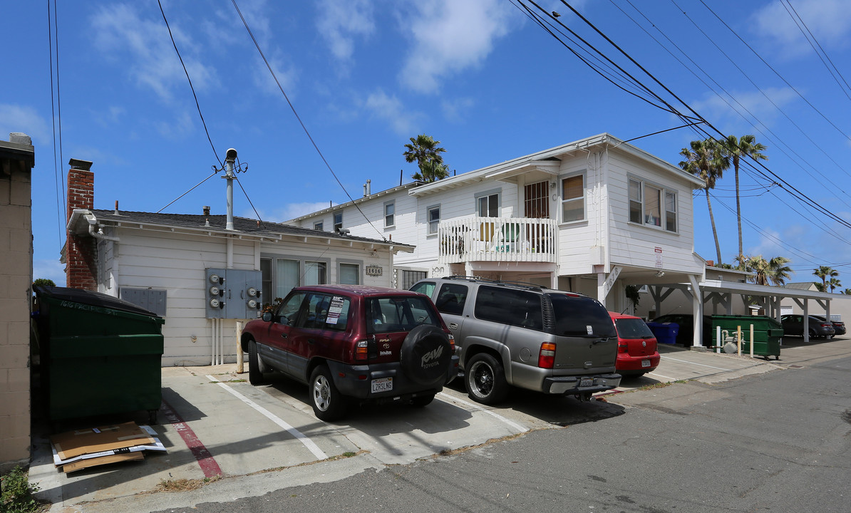 1616 S Pacific St in Oceanside, CA - Building Photo